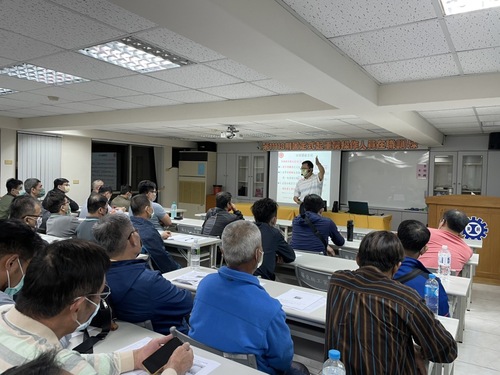 111.12.13<br>11113期固定式起重機<br>在職教育訓練  |活動花絮