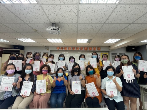 111.03.19~05/14<br>產業人才投資<br>中小企業會計實務初級班  |活動花絮